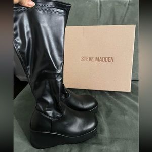 Steve Madden 90s Bratz
Inspired Platform Boots